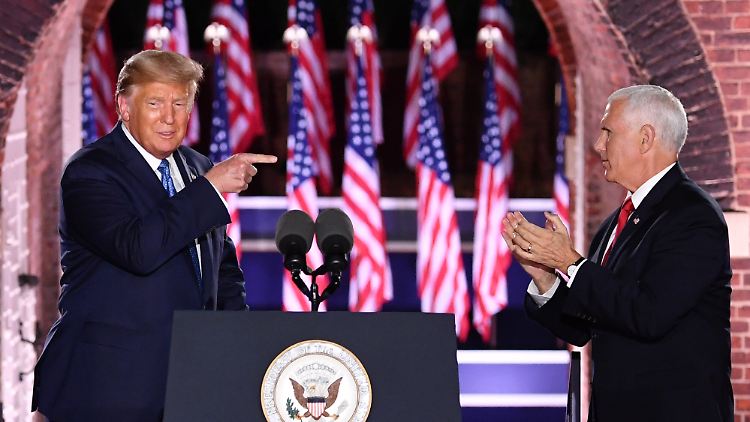 Da waren sie sich noch grün: Trump und sein damaliger Vize Pence im Sommer 2020. 
