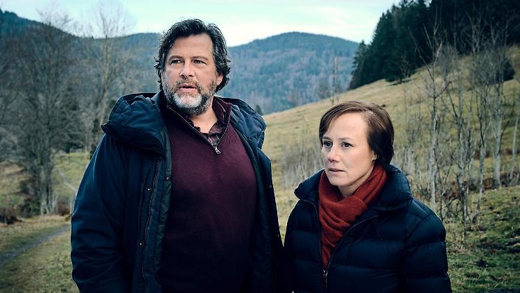 Berg (Hans-Jochen Wagner) und Tobler (Eva Löbau) erleben ein Déjà-vu.
