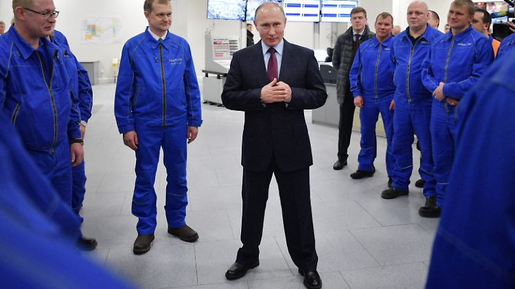 Putins Politik habe dafür gesorgt, dass Russland außer dem Energieexport kein wirtschaftliches Standbein habe, sagt Rochlitz (Archivbild).