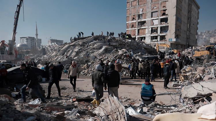 Fast 23.000 Todesopfer des Bebens werden in der Türkei und Syrien bisher gezählt. Wie viele werden es am Ende sein?