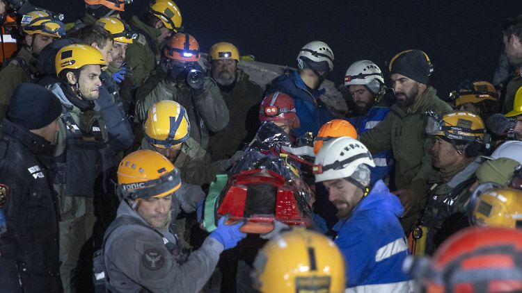 Die Rettung des Neunjährigen dauerte mehr als 24 Stunden.