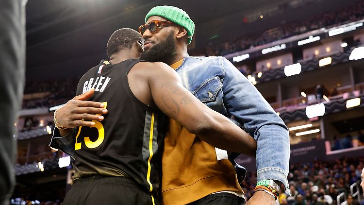 LeBron James war beim Sieg gegen die Golden State Warriors nur Zuschauer.