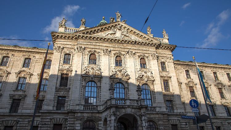 Die Richter stellten im Landgericht München fest, dass die Verleihung des Prüfsiegels wettbewerbswidrig sei.