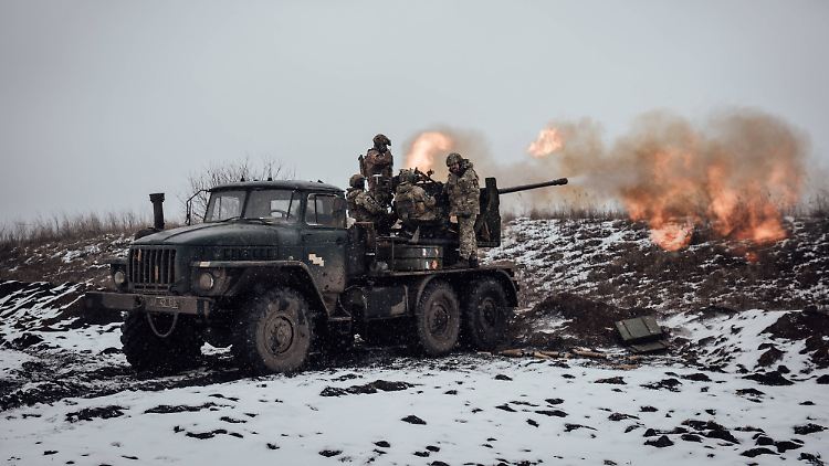 Die Ukrainer töteten laut eigenen Angaben zuletzt mehrfach über 1000 russische Kämpfer pro Tag.
