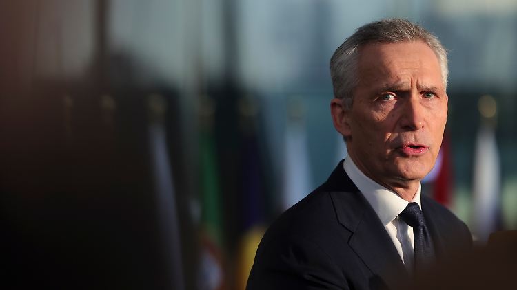 Zentral sei, dass beide Länder "so schnell wie möglich" offizielle NATO-Mitglieder würden, sagte Stoltenberg.