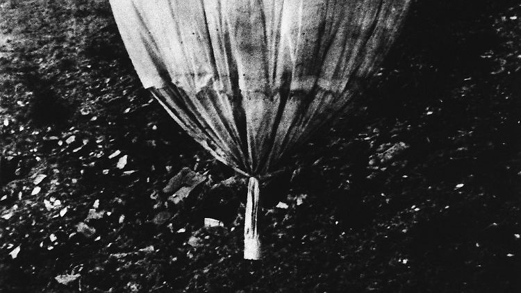 Von japanischen Schulkindern aus Papier und Seide gefertigt: Die Fu-Go-Ballons sollten die USA das Fürchten lehren.