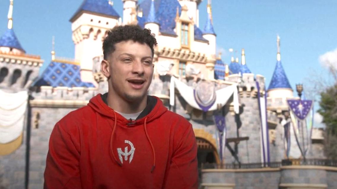 Mahomes.JPG