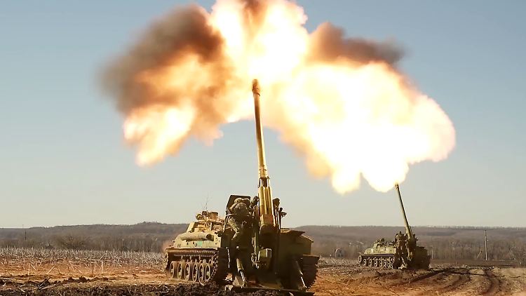 Das neue EU-Sanktionspaket soll es dem russischen Militär erschweren, Waffen zu bauen (Archivbild).