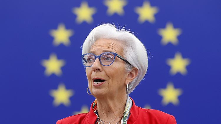 Der Preisdruck sei nach wie vor stark, sagte Lagarde.