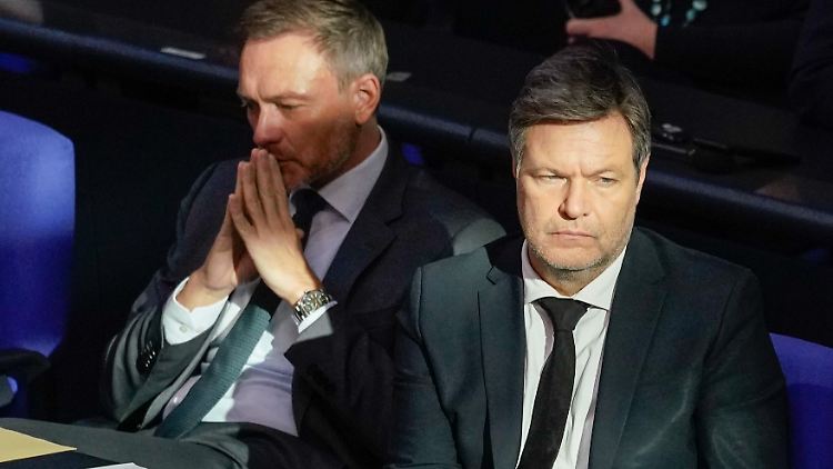Sind über die Staatsfinanzen mehr als uneins: Finanzminister Lindner und Wirtschaftsminister Habeck. 