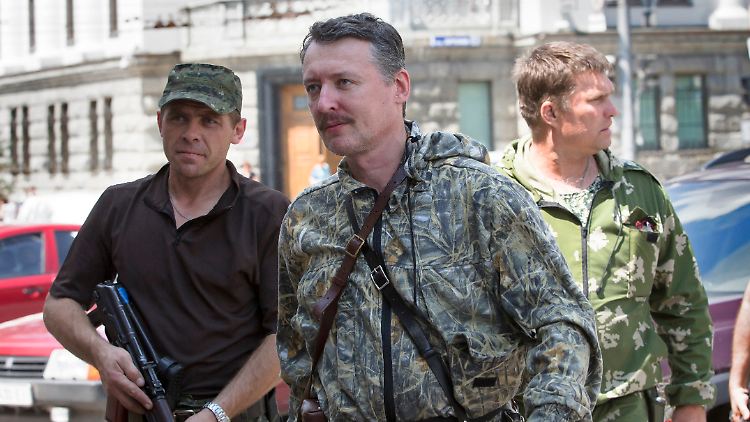 Igor Girkin (Mitte) ist ein scharfer Kritiker der russischen Militärführung. 