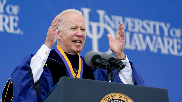 Für Biden sind die Dokumenten-Funde politisch heikel.