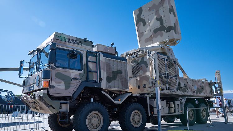 Der russische Geheimdienst FSB soll angeblich einen BND-MItarbeiter beauftragt haben, Informationen unter anderem über den Standort des IRIS-T-Systems in der Ukraine zu beschaffen