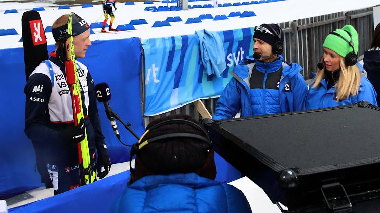 Björndalen im Gespräch mit Johannes Thingnes Bö, bei dieser WM bisher mit fünf Siegen in fünf Starts.