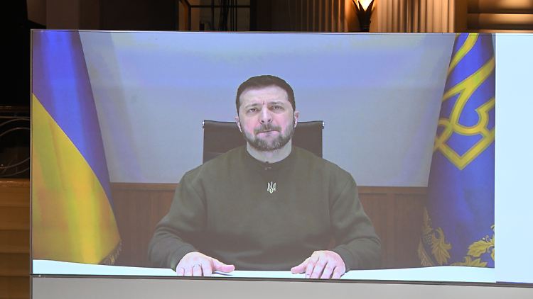 Der ukrainische Präsident sieht keine Alternative zum Sieg seines Landes. Selenskyj bei der Eröffnung der Münchner Sicherheitskonferenz. 