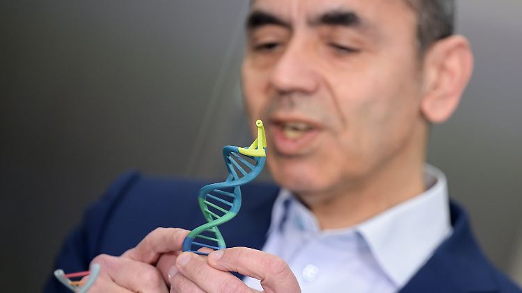 Biontech-Gründer Ugur Sahin will die Krebsimpfung bis 2030 in größerem Umfang anbieten können.