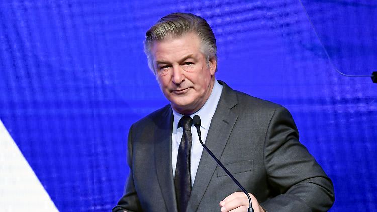 Muss sich wohl weiter vor Gericht verantworten: Alec Baldwin.
