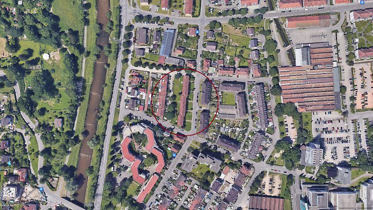Die Mieter des Gebäudekomplexes im roten Kreis sollen ihre Wohnungen verlassen.
