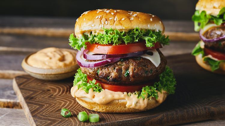 McDonald's "entveganisiert" seinen einzigen veganen Burger im Sortiment. Wie ein perfekter veganer Burger wirklich geht.