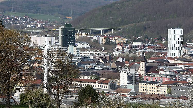 Die Kreisstadt Lörrach hat laut ihrem Oberbürgermeister im vergangenen Jahr 638 Flüchtlinge aufgenommen.