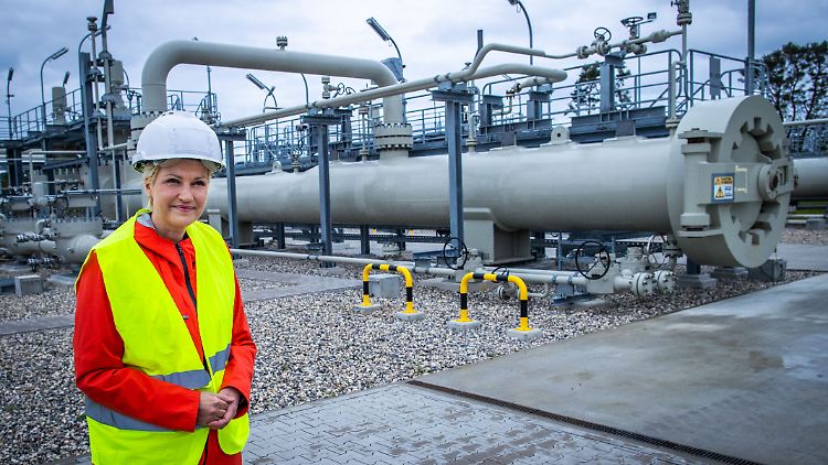Kritiker sagen, dass Schwesigs Stiftung dazu diente, Nord Stream 2 unter Umgehung drohender US-Sanktionen fertigzustellen.