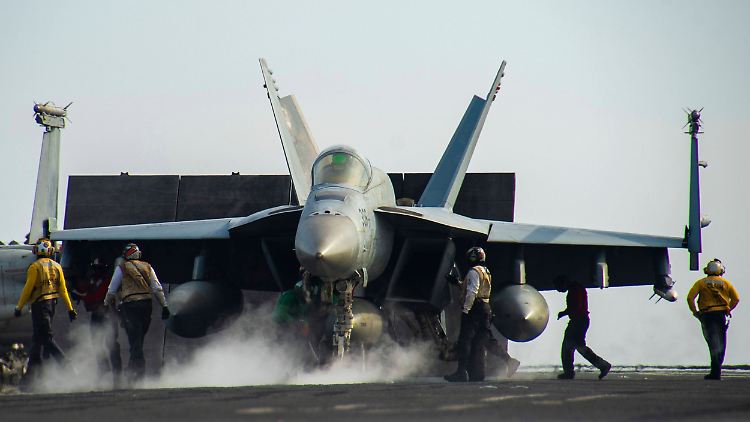 Vom Typ F/A-18 Super Hornet hat Boeing weltweit mehr als 2000 Stück ausgeliefert.