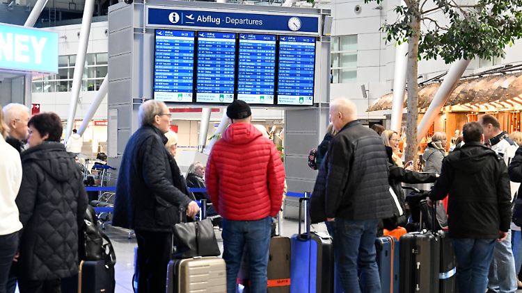 Reisende sollten sich schon mal nach Alternativen zum Flugzeug umsehen.