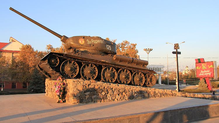 Dieses Denkmal in der Region Transnistrien erinnert an den Krieg mit Moldau Anfang der 1990er Jahre.