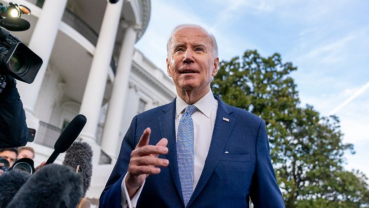 Biden ist bereits jetzt der älteste Präsident der US-Geschichte und wäre beim Ende einer möglichen zweiten Amtszeit 86 Jahre alt.