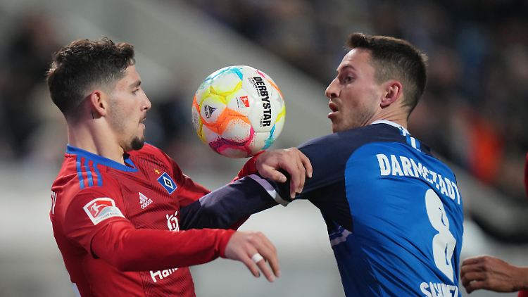 Ein enges Spitzenspiel lieferten sich der Hamburger SV und Spitzenreiter Darmstadt 98.