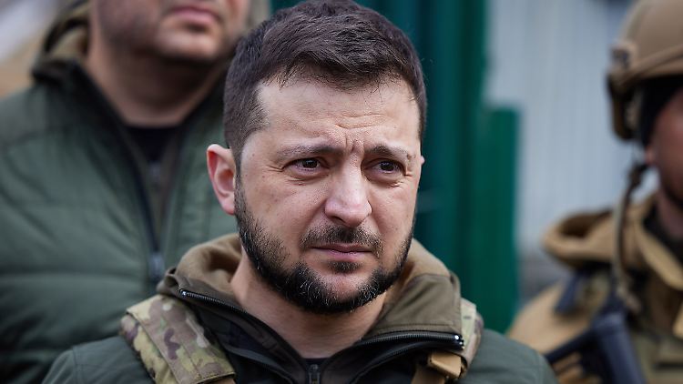Der ukrainische Präsident Wolodymyr Selenskyj ist sich sicher: "Wir werden die ukrainische Flagge in jede Ecke der Ukraine zurückbringen."
