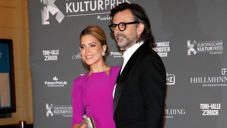 Sylvie Meis und Niclas Castello waren seit Oktober 2019 verlobt, im Juni 2020 gaben sie sich das Jawort.