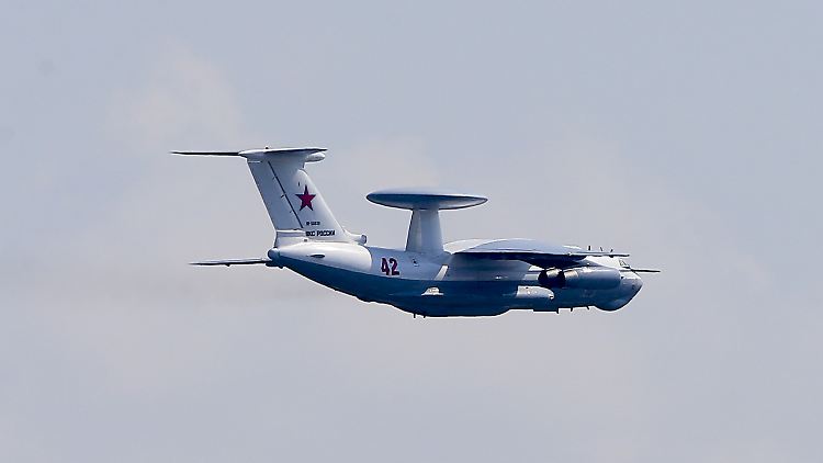 Eine A-50 der russischen Streitkräfte soll bei den Explosionen in Belarus schwer beschädigt worden sein. 