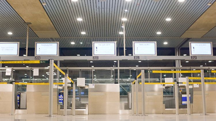 Gähnende Leere am zweitgrößten Flughafen Nordrhein-Westfalens: der Airport Köln/Bonn.