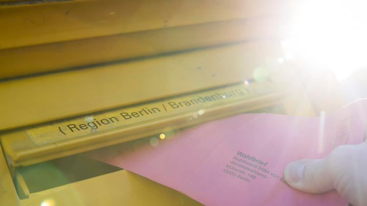 Nach dem vorläufigen Ergebnis hatte die SPD noch einen Vorsprung von 105 Stimmen.
