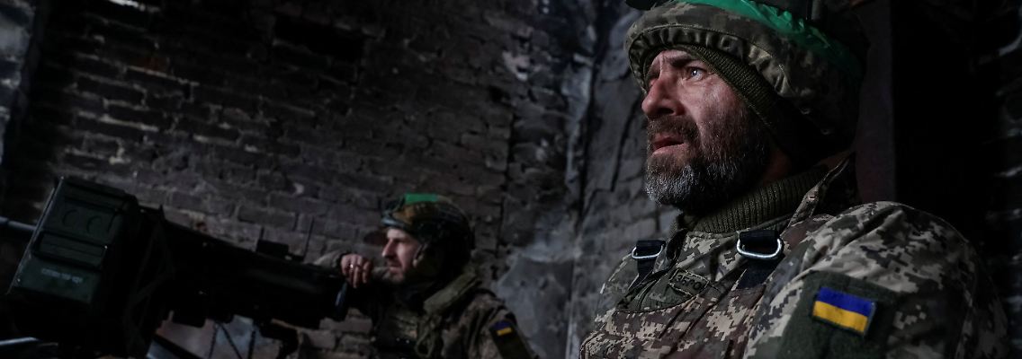 Orts- und Häuserkampf gegen einen Feind, der keine Rücksicht auf eigene Verluste nimmt: Ukrainische Verteidiger in Bachmut.
