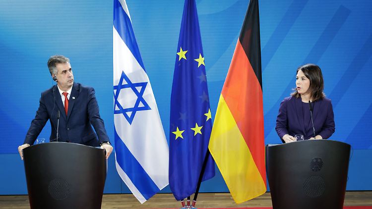 Der israelische Außenminister Eli Cohen war heute zu Besuch in Berlin, wo ihm Baerbock ihre Besorgnis mitteilte.