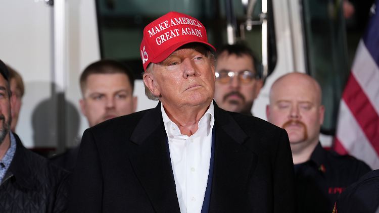 Er hätte Auftritte von Trump-Getreuen, die Lügen vom Wahlbetrug verbreiteten, stoppen können, sagte Murdoch.