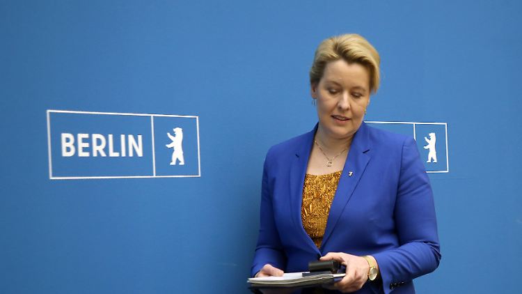 Giffey hat von Grünen und Linke offenbar die Nase voll.