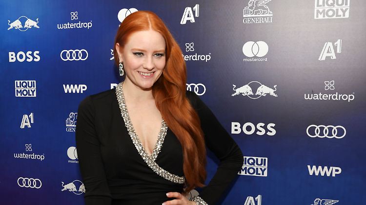 Nach ihrer Teilnahme bei "Let's Dance" darf sie jetzt in Österreich über die "Dancing Stars"-Kandidaten urteilen: Barbara Meier.