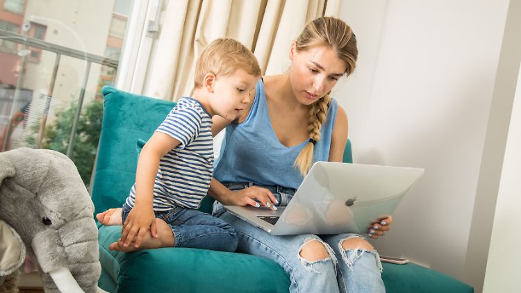 Noch immer übernehmen hauptsächlich Frauen die Kinderbetreuung.