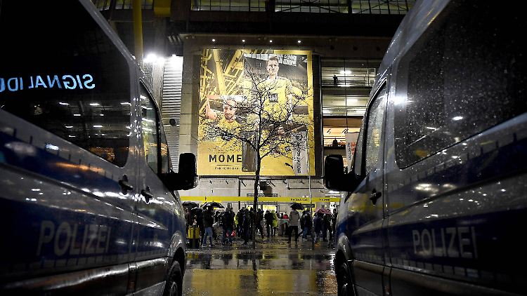 Die Anreise der Fans zum Dortmunder Stadion dürfte am Freitag schwierig werden.