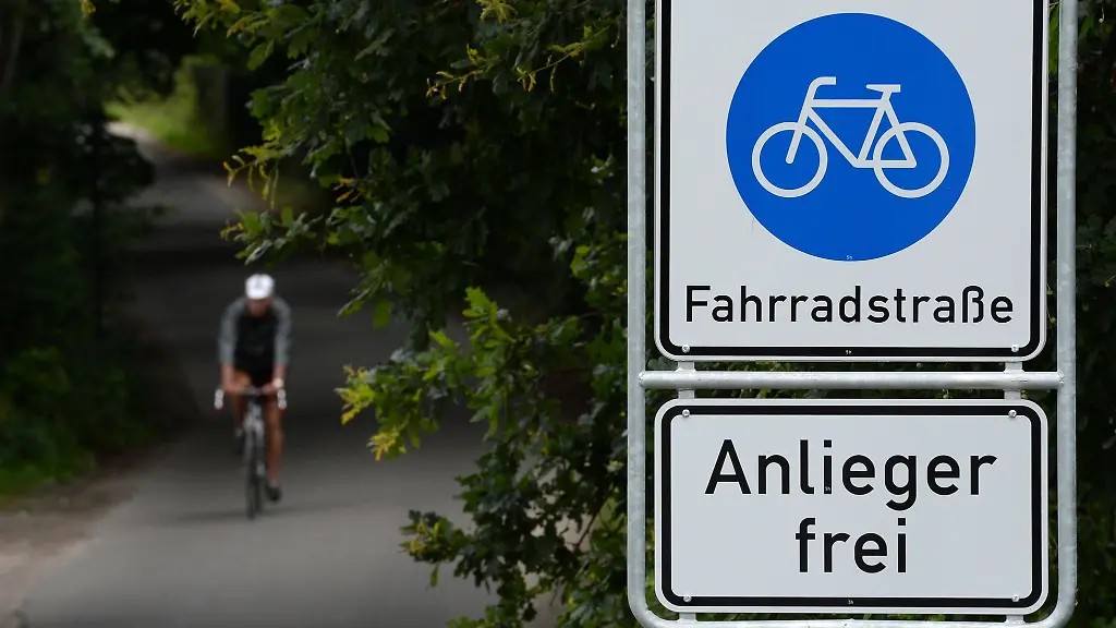 Anlieger-frei-Nur-wer-ist-ein-Anlieger-Zu-der-Frage-gibt-es-keine-gesetzliche-Definition-aber-Rechtssprechung