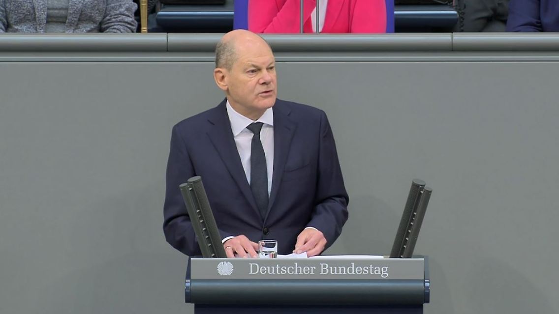 Scholz1JahrZeitenwende.JPG