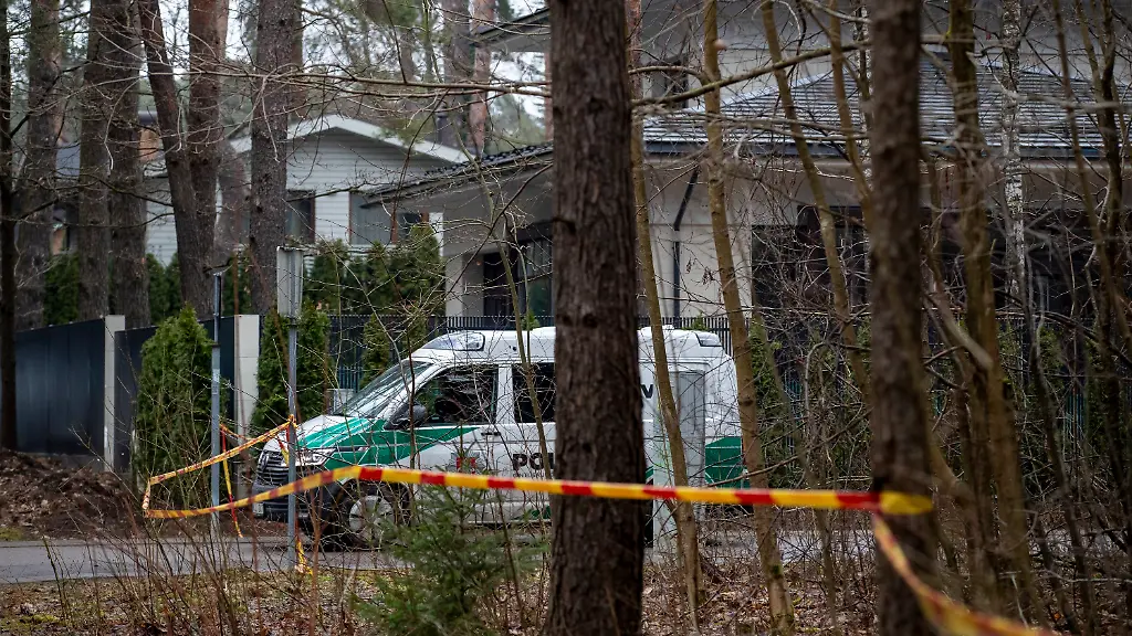 56593c1df432024f658d076bc654c86b