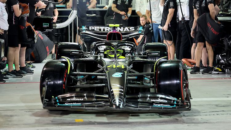 Hamilton dürfte sich vom W14 deutlich mehr versprochen haben.