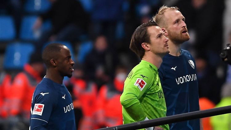 Die Bochumer Spieler um Manuel Riemann und Philipp Hofmann stellten sich den Fans.