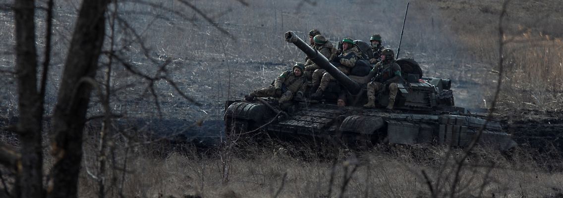 2023-03-04T155707Z_1536971252_RC2YMZ9Q5H19_RTRMADP_3_UKRAINE-CRISIS-BAKHMUT.JPG