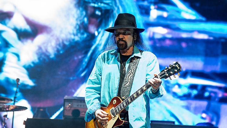 Gary Rossington, Gründungsmitglied von Lynyrd Skynyrd, 2019 bei einem Auftritt in Texas.