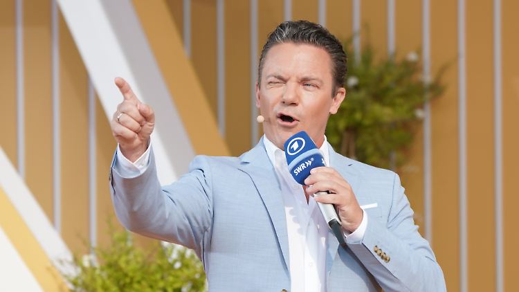 Kostet ihn der Vorfall in Leipzig seinen Job? Stefan Mross muss bangen.